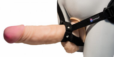 Супер гигант на присоске со страпоном — Твой Каприз