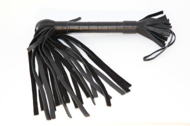 Плетка короткая из натуральной кожи черная — Твой Каприз