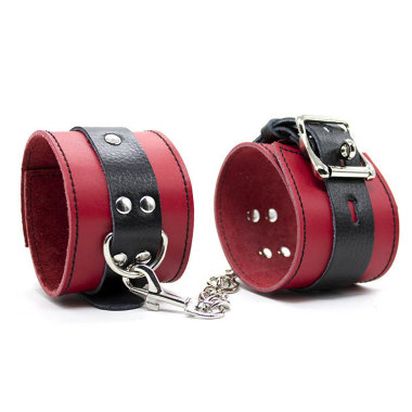 Оковы на замках — Твой Каприз