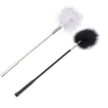 Стик с кристаллами с пуховкой — Твой Каприз