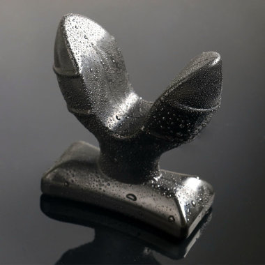 Большая черная анальная пробка с двумя лепестками — Твой Каприз