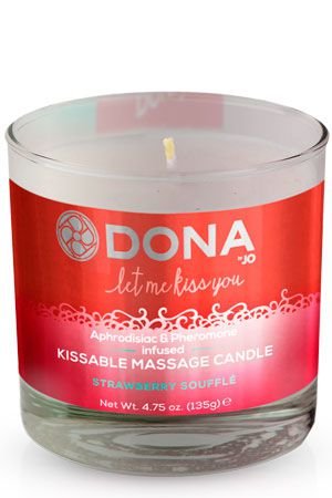 Вкусовая массажная свеча DONA Kissable Massage Candle Strawberry Souffle 135 г — Твой Каприз